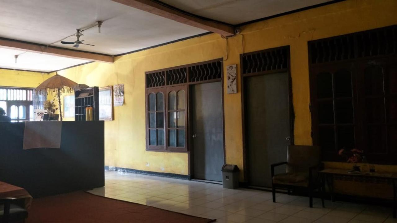 Spot On 2969 Hotel Citra Ayu Labuhan Exterior photo